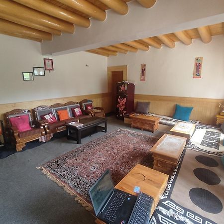 Streamlet Homestay Лех Екстер'єр фото