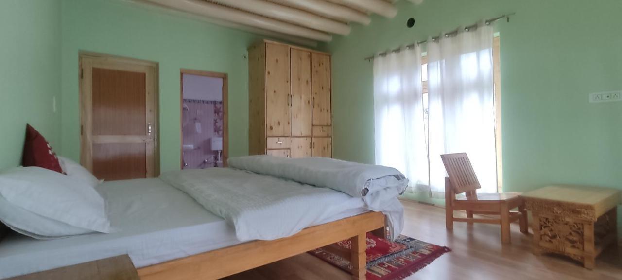 Streamlet Homestay Лех Екстер'єр фото